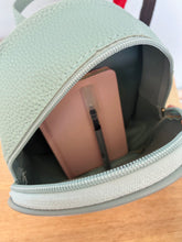 Load image into Gallery viewer, Bultito de Misi (Turquesa) "Lápiz corazón"