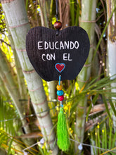 Load image into Gallery viewer, Car Charm “Maestra con clase”.
