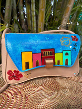 Load image into Gallery viewer, Cartera Casitas de San Juan Crema.
