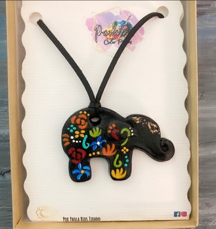 Elephant handpainted necklace 