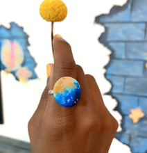 Load image into Gallery viewer, Hand ring &quot;Oleada Collection&quot;
