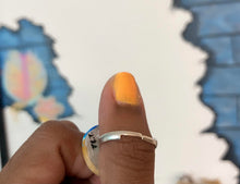 Load image into Gallery viewer, Hand ring &quot;Oleada Collection&quot;
